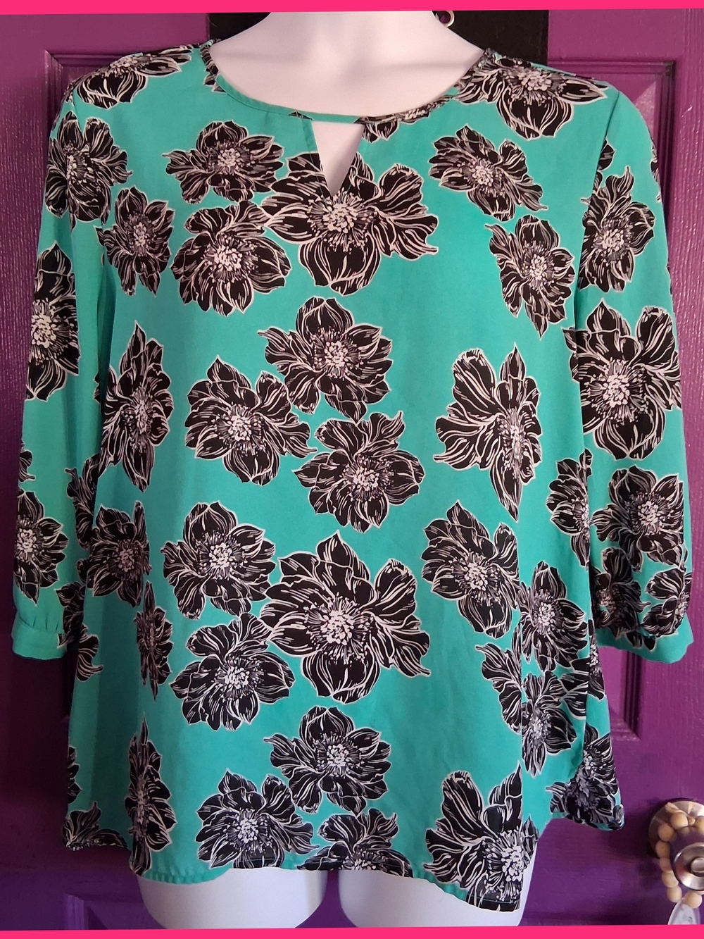 0Laura Scott Teal Floral Keyhole Blouse